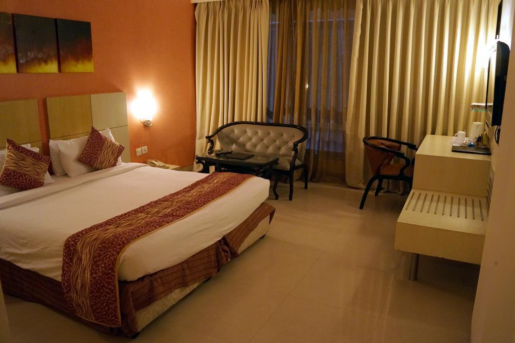 The Grand Solitaire Hyderabad Exterior foto